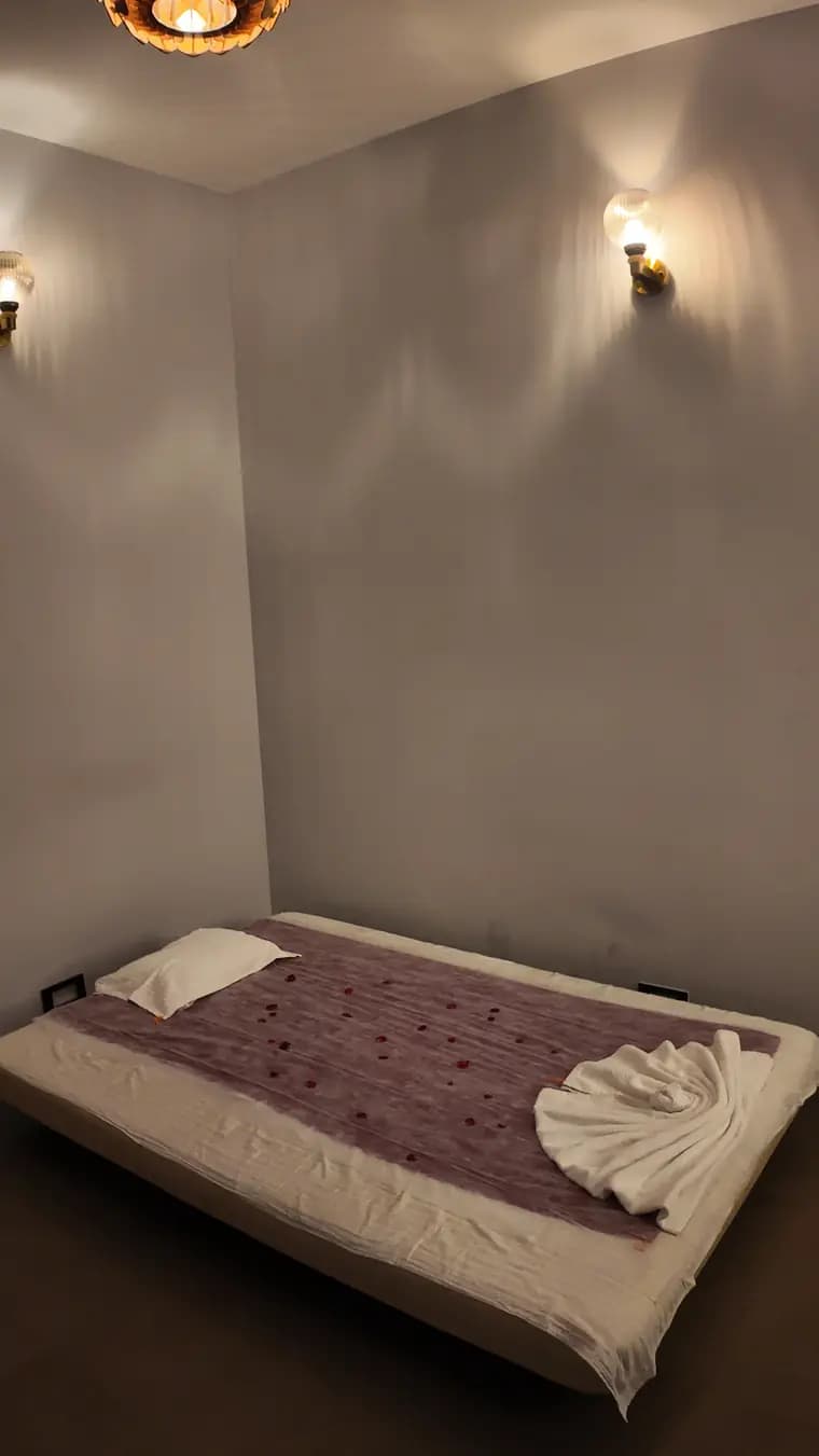 Elegant spa room at Spa Palm Amore Khar West